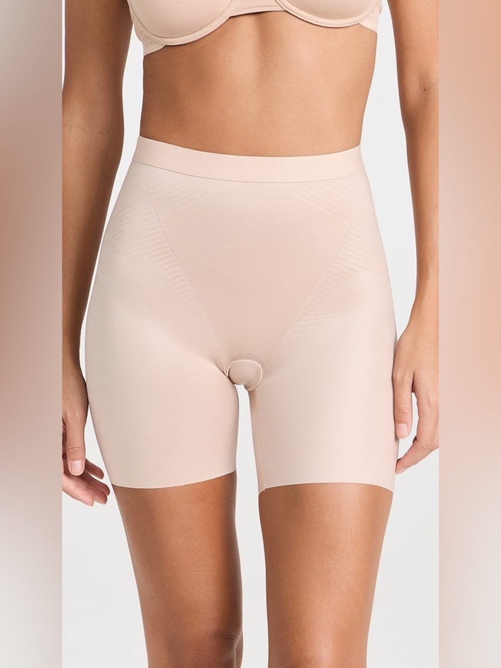 SPANX Thinstincts Mid-Thigh Shaper Shorts Nude Size M Like New